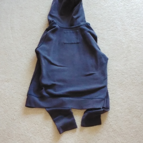 Hollister Hoddie - Picture 2 of 3